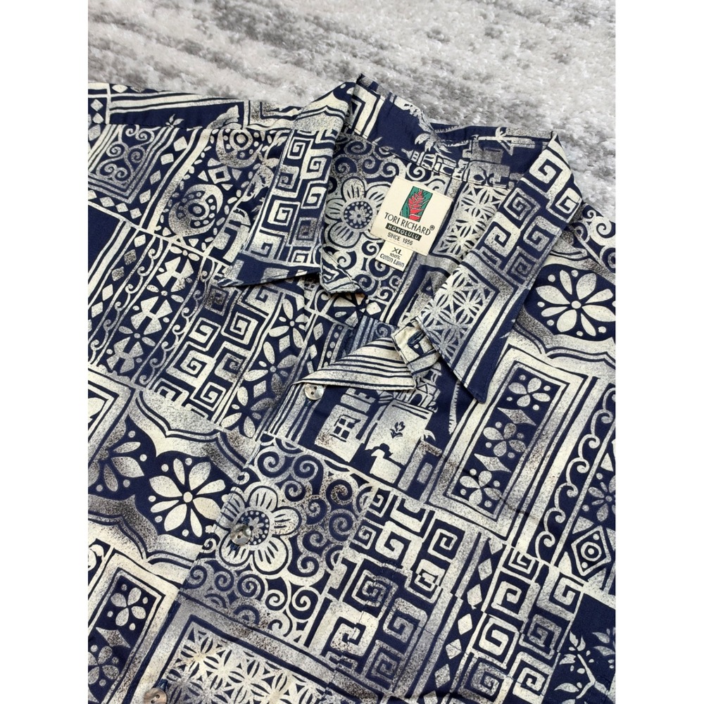 VINTAGE Tori Richard Button Down Men XL Blue Geometric Floral Cotton Lawn Aloha